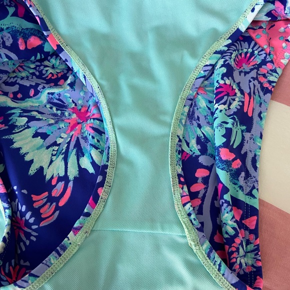 Lilly Pulitzer One Piece Lanai Swimsuit Size 4 Gypsy Girl Twilight Blue - Picture 6 of 6